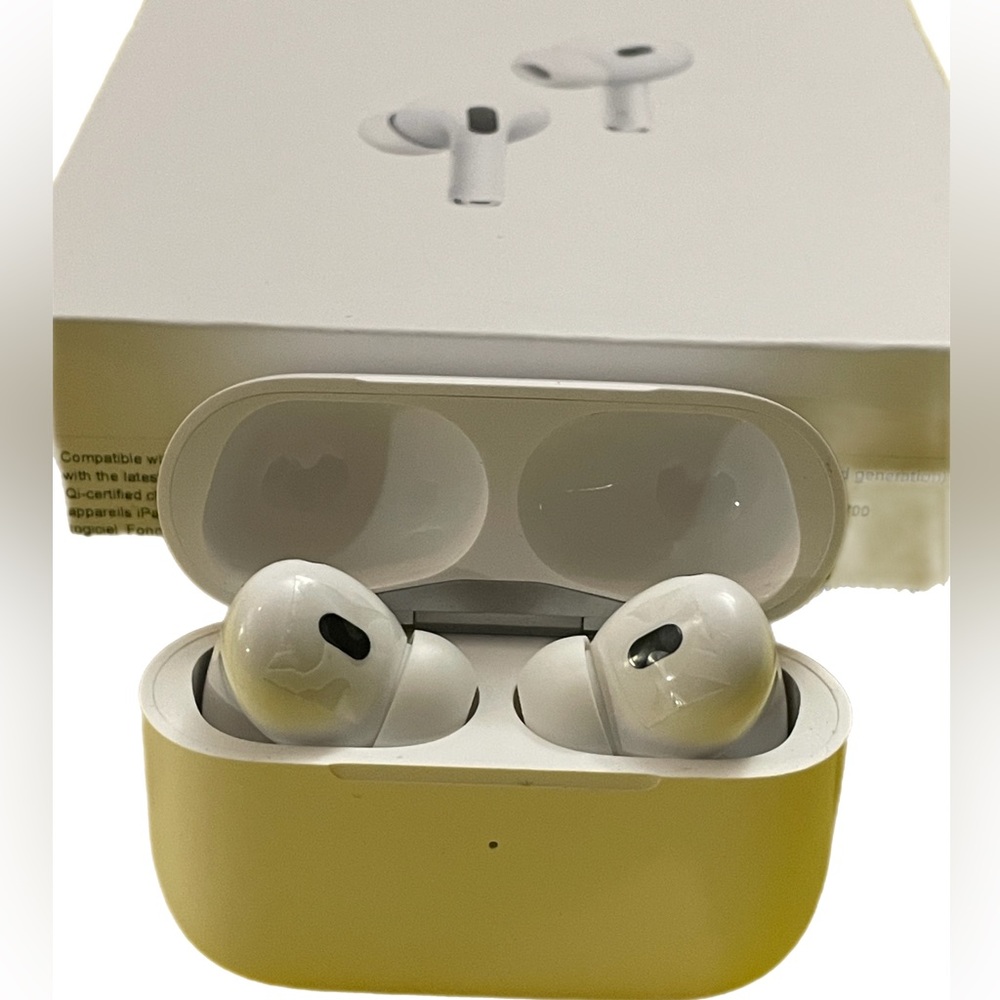 Apple AirPods Pro 2nd Generation - With All Original Components